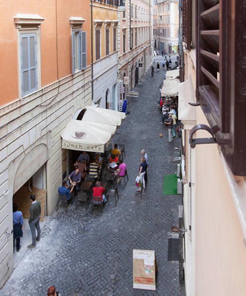 Apartmán Casa Vacanze Al Corso Řím Exteriér fotografie